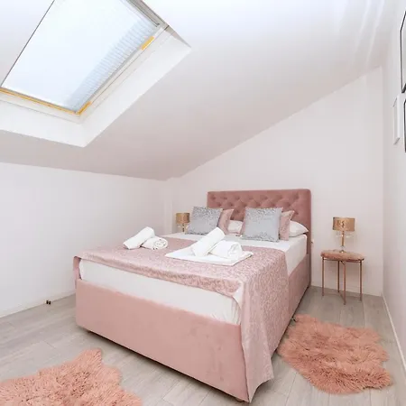 Apartman Penthouse Danijela With Jacuzzi