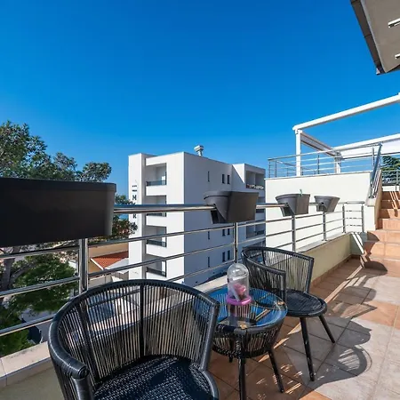 Apartman Penthouse Danijela With Jacuzzi *