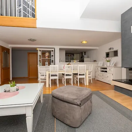 Penthouse Danijela With Jacuzzi