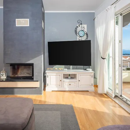 Apartman Penthouse Danijela With Jacuzzi Makarska