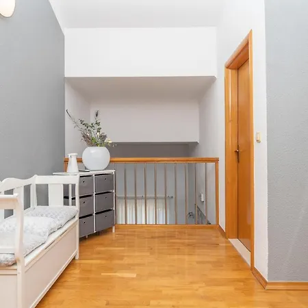 דירה Penthouse Danijela With Jacuzzi מאקרסקה