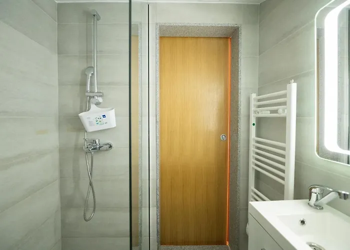 Penthouse Danijela With Jacuzzi Apartmán